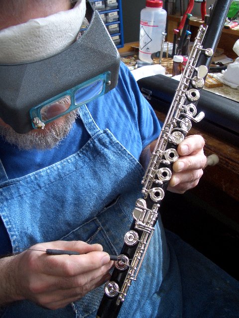 Eppler repairing wood flute
